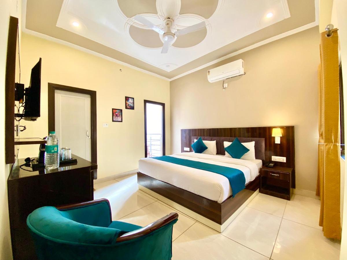 Tapovan New Residency By Ftp Hotels Rishīkesh Exteriör bild