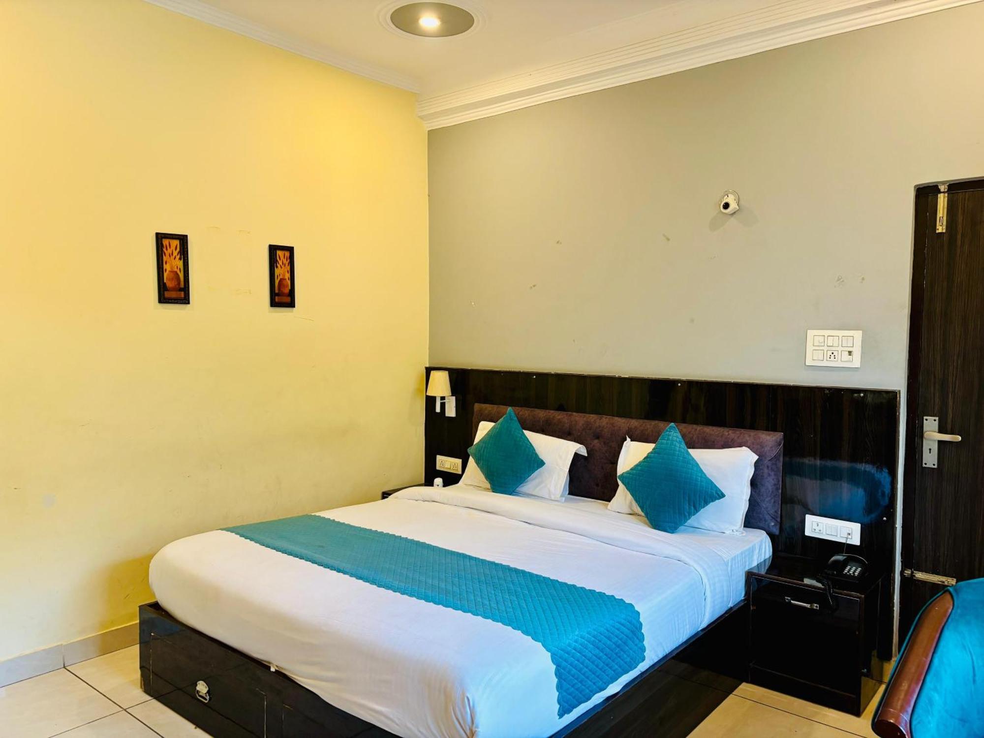Tapovan New Residency By Ftp Hotels Rishīkesh Exteriör bild